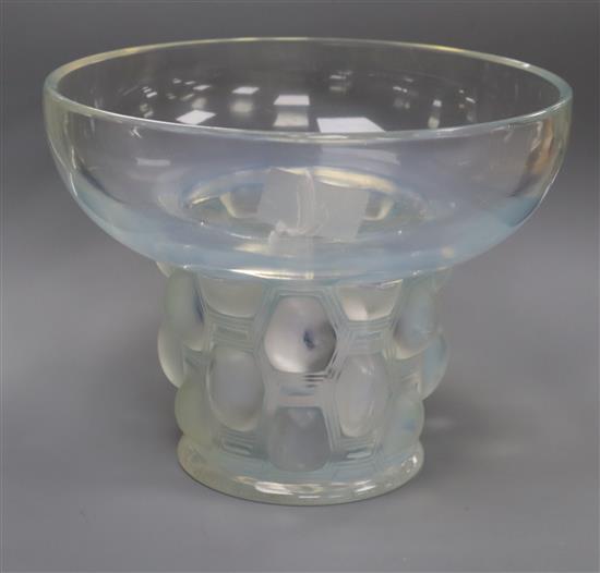 An R. Lalique Beautrellis opalescent glass vase height 14cm